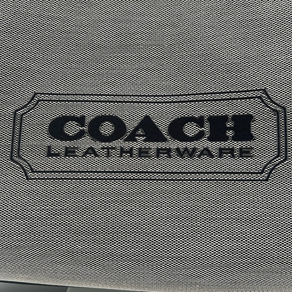 Coach Dalton 31 With Coach Badge Gold/Salt Black - Picture 9 of 16